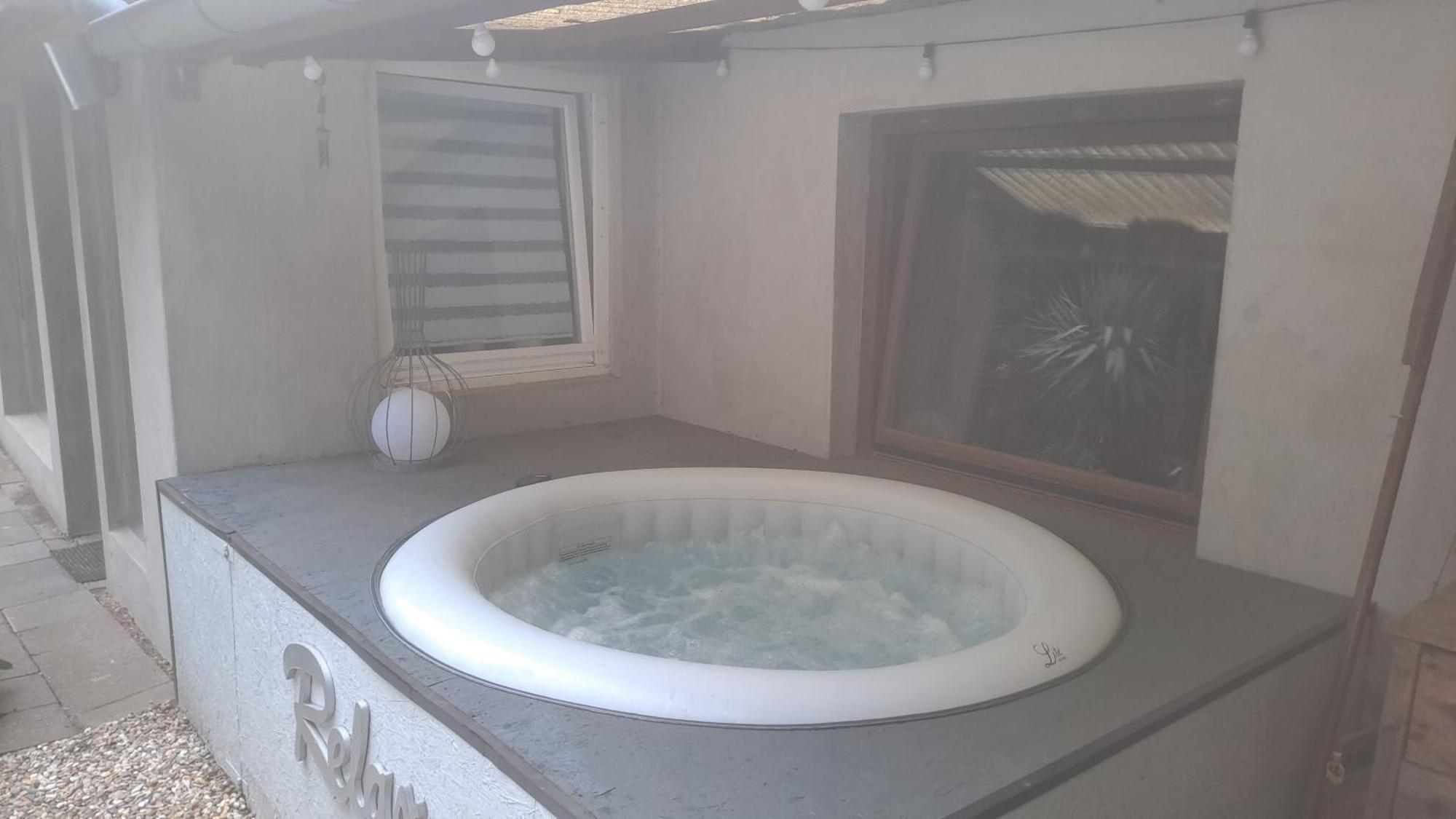 Apartmenthaus Mit Sauna Und Whirlpool Krefeld Buitenkant foto